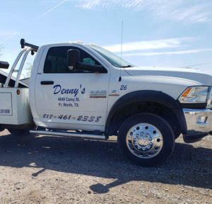 Dennys-Towing-Service-Fort-Worth-Tow-Truck-2