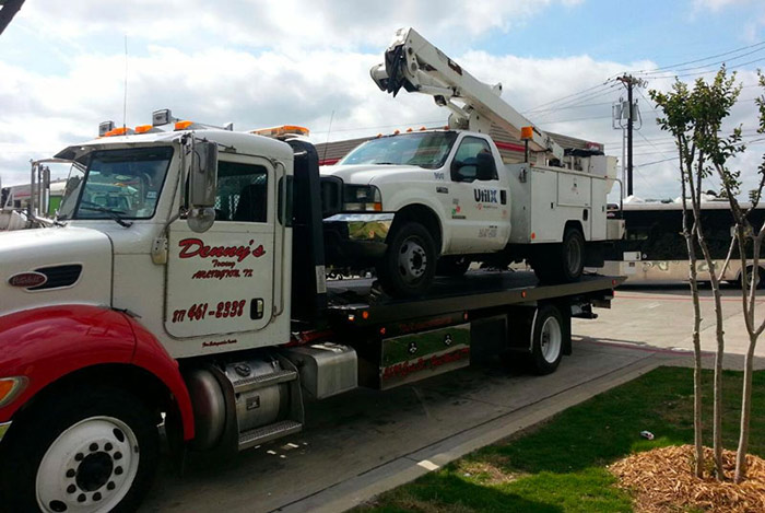 Flatbed-Towing-Fort-Worth-Texas-Dennys-Towing-4